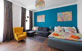 New Shalalaliving Vienna Spacious Home For Family & Friends