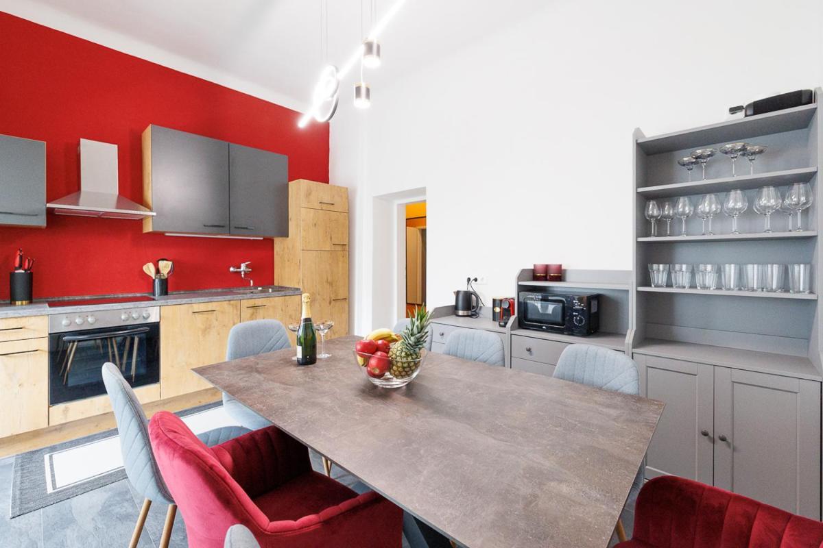 New Shalalaliving Vienna Spacious Home For Family & Friends Zewnętrze zdjęcie